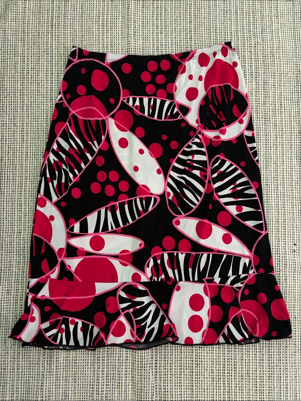 Bay Studio Abstract Bold Pink and Black Printed Skirt size Medium Petite